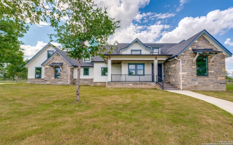 485 Post Oak, Gonzales, TX 78629, 4 Habitaciones Habitaciones , ,3 BañosBaños,Residential,En Venta,485 Post Oak,0,1847352