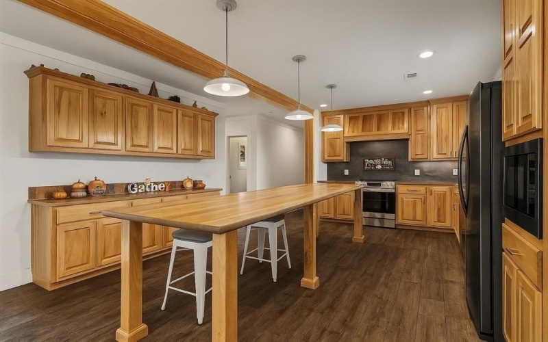 1455 N Tx-78, Bonham, TX 75418, 5 Bedrooms Bedrooms, ,2 BathroomsBathrooms,Residential,For Sale,1455 N Tx-78,0,21118476