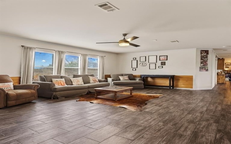 1455 N Tx-78, Bonham, TX 75418, 5 Bedrooms Bedrooms, ,2 BathroomsBathrooms,Residential,For Sale,1455 N Tx-78,0,21118476