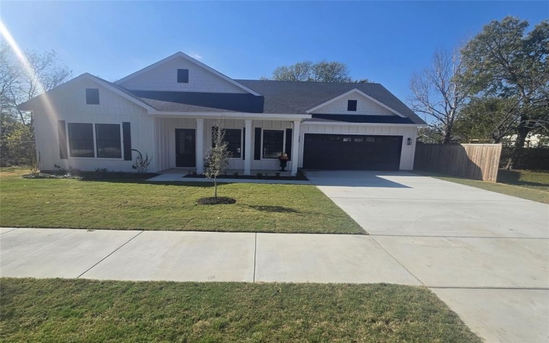 1500 Brackens Street, Waxahachie, TX 75165, 4 Habitaciones Habitaciones , ,2 BañosBaños,Residential,En Venta,1500 Brackens Street,0,21122319