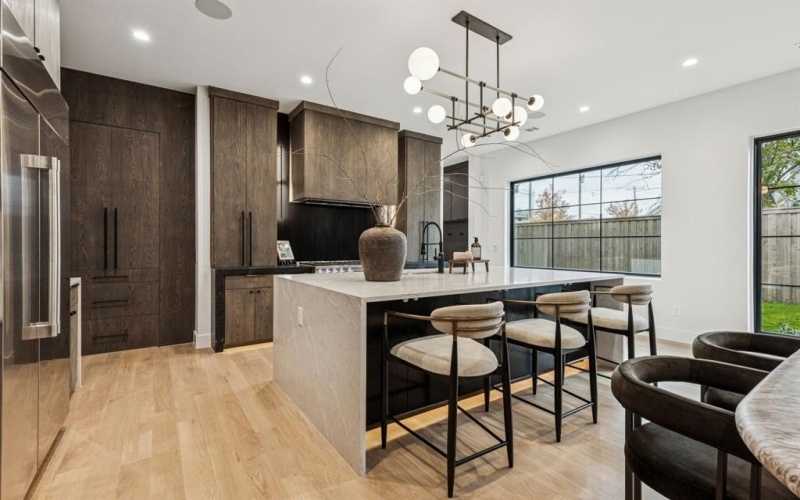 7707 Robin Road, Dallas, TX 75209, 5 Habitaciones Habitaciones , ,6 BañosBaños,Residential,En Venta,7707 Robin Road,0,21122775