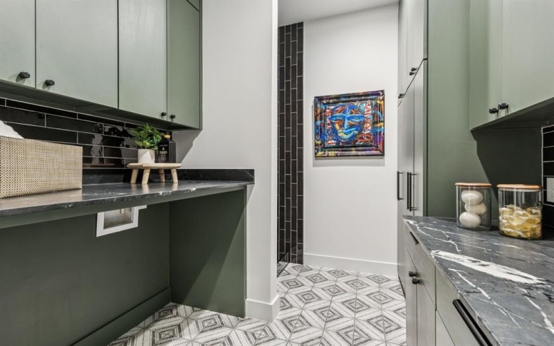 7707 Robin Road, Dallas, TX 75209, 5 Habitaciones Habitaciones , ,6 BañosBaños,Residential,En Venta,7707 Robin Road,0,21122775