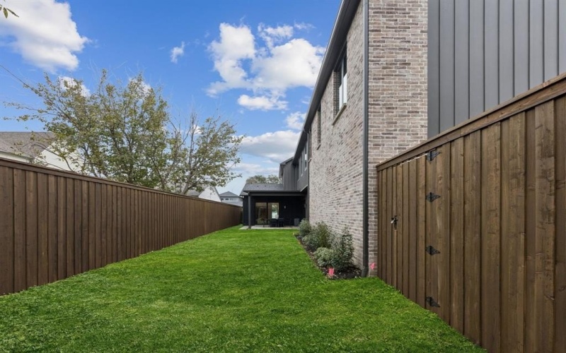 7707 Robin Road, Dallas, TX 75209, 5 Habitaciones Habitaciones , ,6 BañosBaños,Residential,En Venta,7707 Robin Road,0,21122775