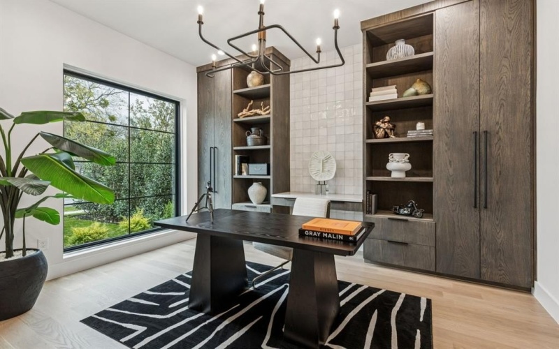 7707 Robin Road, Dallas, TX 75209, 5 Habitaciones Habitaciones , ,6 BañosBaños,Residential,En Venta,7707 Robin Road,0,21122775