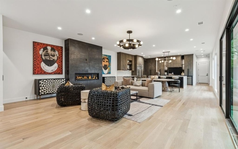 7707 Robin Road, Dallas, TX 75209, 5 Habitaciones Habitaciones , ,6 BañosBaños,Residential,En Venta,7707 Robin Road,0,21122775