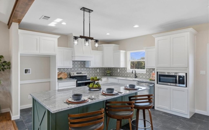 254 VZ County Road 4512, Ben Wheeler, TX 75754, 3 Bedrooms Bedrooms, ,2 BathroomsBathrooms,Residential,For Sale,254 VZ County Road 4512,0,21122979