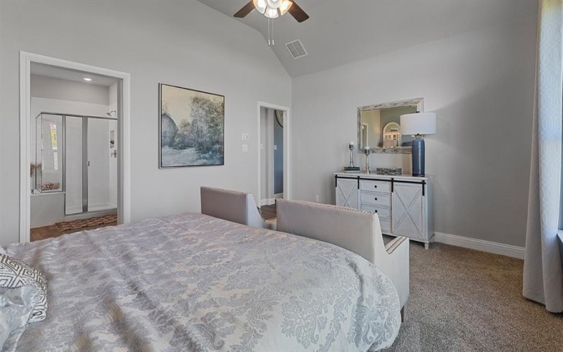 10381 SUNSET SHORE Drive, Grand Prairie, TX 76065, 4 Habitaciones Habitaciones , ,3 BañosBaños,Residential,En Venta,10381 SUNSET SHORE Drive,0,21123510