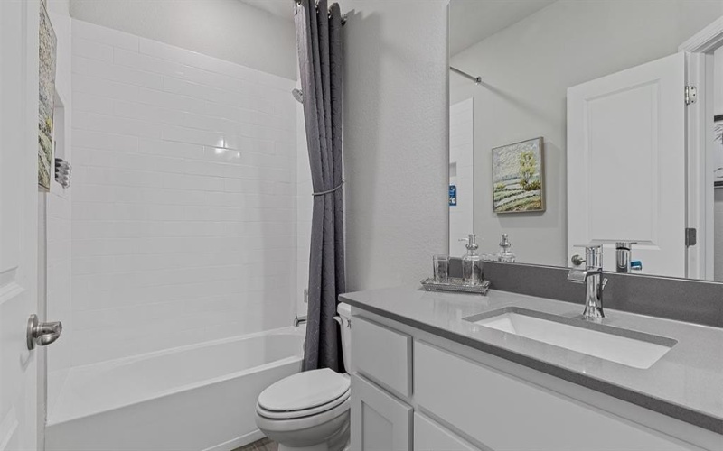 10381 SUNSET SHORE Drive, Grand Prairie, TX 76065, 4 Habitaciones Habitaciones , ,3 BañosBaños,Residential,En Venta,10381 SUNSET SHORE Drive,0,21123510