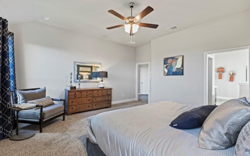 10400 SUNSET SHORE Drive, Grand Prairie, TX 76065, 4 Bedrooms Bedrooms, ,2 BathroomsBathrooms,Residential,For Sale,10400 SUNSET SHORE Drive,0,21123552