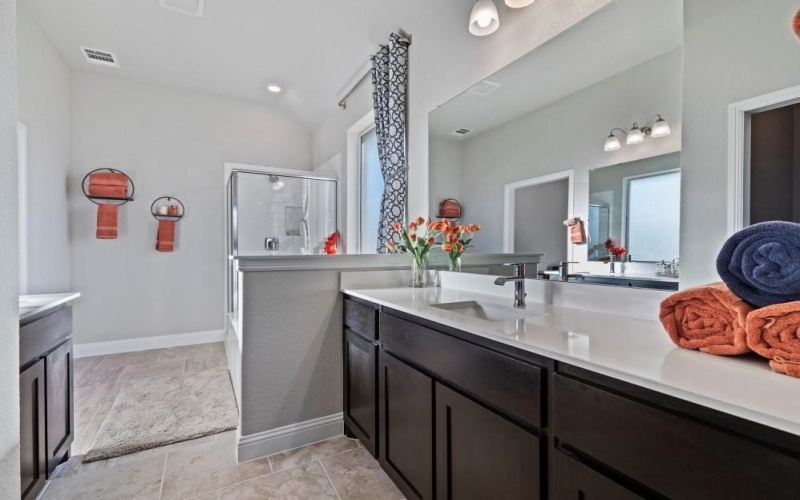 10400 SUNSET SHORE Drive, Grand Prairie, TX 76065, 4 Bedrooms Bedrooms, ,2 BathroomsBathrooms,Residential,For Sale,10400 SUNSET SHORE Drive,0,21123552