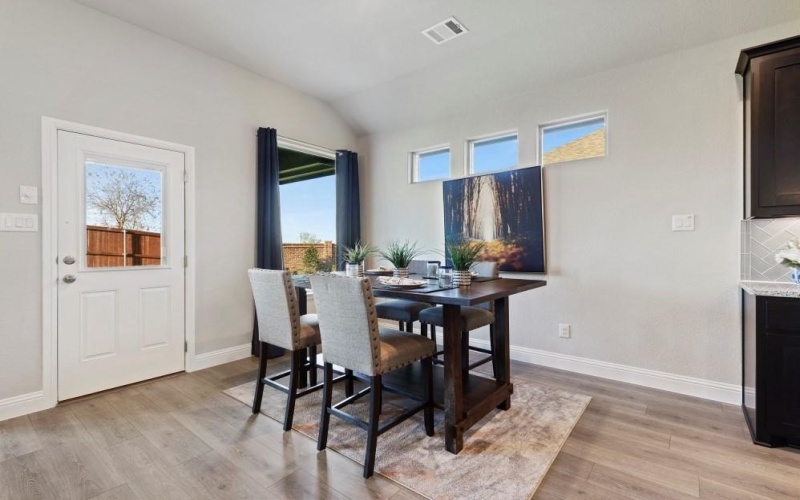 10400 SUNSET SHORE Drive, Grand Prairie, TX 76065, 4 Bedrooms Bedrooms, ,2 BathroomsBathrooms,Residential,For Sale,10400 SUNSET SHORE Drive,0,21123552