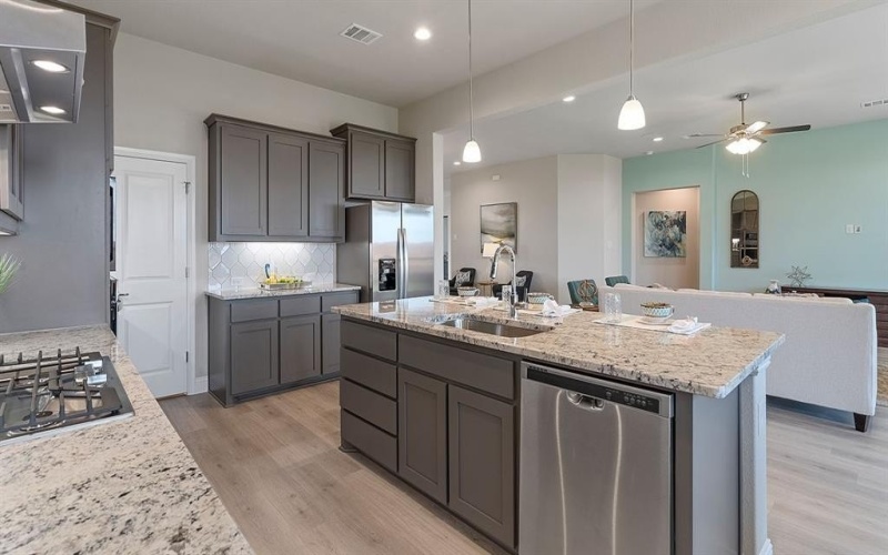 10420 SUNSET SHORE Drive, Grand Prairie, TX 76065, 5 Bedrooms Bedrooms, ,3 BathroomsBathrooms,Residential,For Sale,10420 SUNSET SHORE Drive,0,21123572