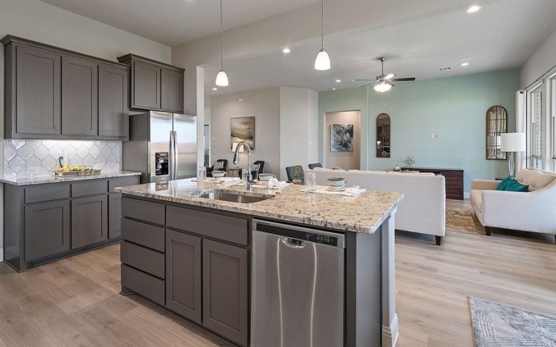 10420 SUNSET SHORE Drive, Grand Prairie, TX 76065, 5 Bedrooms Bedrooms, ,3 BathroomsBathrooms,Residential,For Sale,10420 SUNSET SHORE Drive,0,21123572