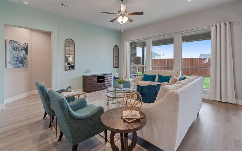 10420 SUNSET SHORE Drive, Grand Prairie, TX 76065, 5 Bedrooms Bedrooms, ,3 BathroomsBathrooms,Residential,For Sale,10420 SUNSET SHORE Drive,0,21123572