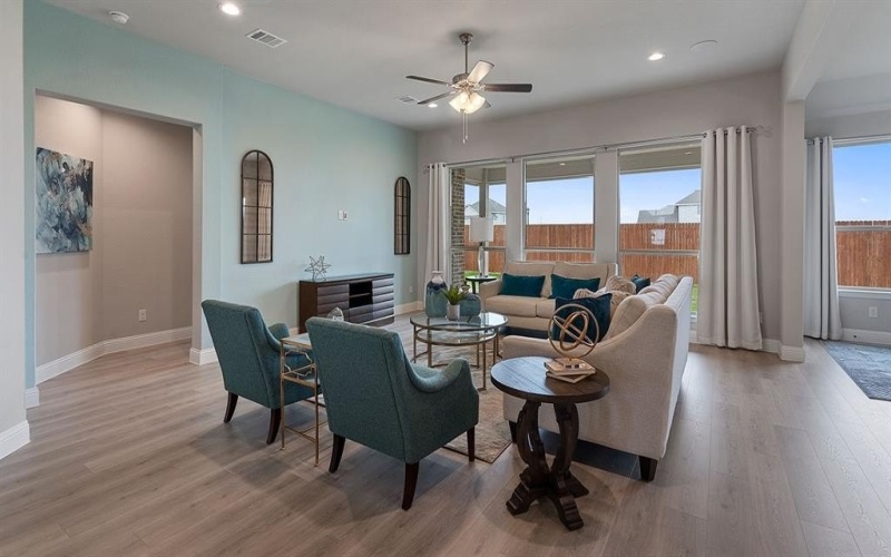 10420 SUNSET SHORE Drive, Grand Prairie, TX 76065, 5 Bedrooms Bedrooms, ,3 BathroomsBathrooms,Residential,For Sale,10420 SUNSET SHORE Drive,0,21123572