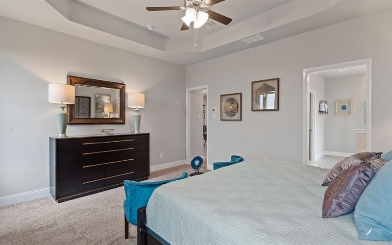 10420 SUNSET SHORE Drive, Grand Prairie, TX 76065, 5 Bedrooms Bedrooms, ,3 BathroomsBathrooms,Residential,For Sale,10420 SUNSET SHORE Drive,0,21123572