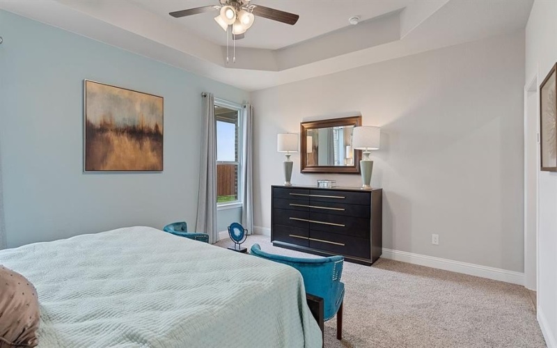 10420 SUNSET SHORE Drive, Grand Prairie, TX 76065, 5 Bedrooms Bedrooms, ,3 BathroomsBathrooms,Residential,For Sale,10420 SUNSET SHORE Drive,0,21123572