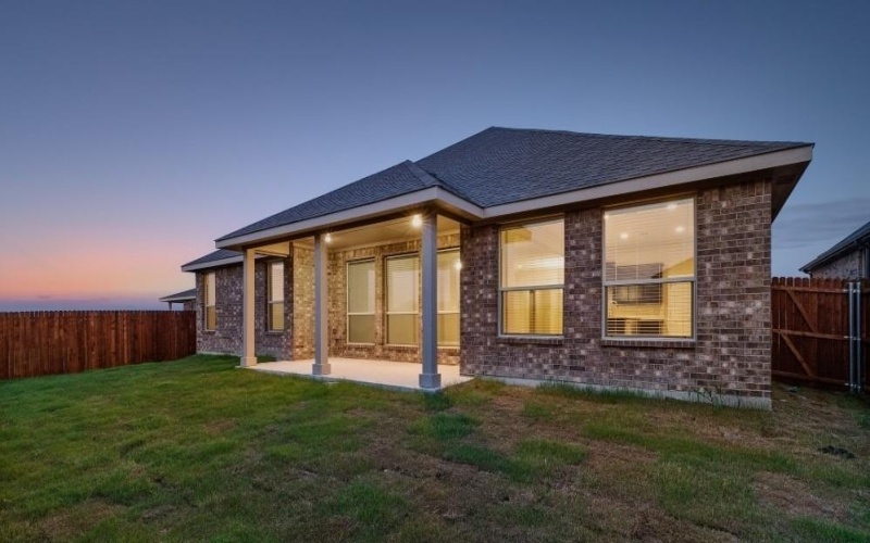 10420 SUNSET SHORE Drive, Grand Prairie, TX 76065, 5 Bedrooms Bedrooms, ,3 BathroomsBathrooms,Residential,For Sale,10420 SUNSET SHORE Drive,0,21123572