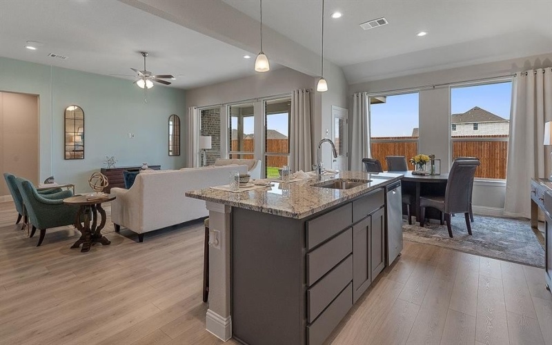 10420 SUNSET SHORE Drive, Grand Prairie, TX 76065, 5 Bedrooms Bedrooms, ,3 BathroomsBathrooms,Residential,For Sale,10420 SUNSET SHORE Drive,0,21123572