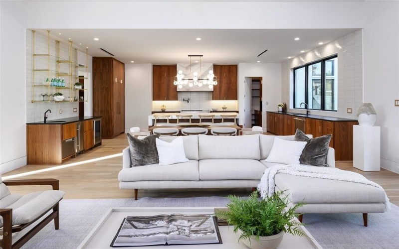 10142 Coppedge Lane, Dallas, TX 75229, 5 Bedrooms Bedrooms, ,6 BathroomsBathrooms,Residential,For Sale,10142 Coppedge Lane,0,21124751