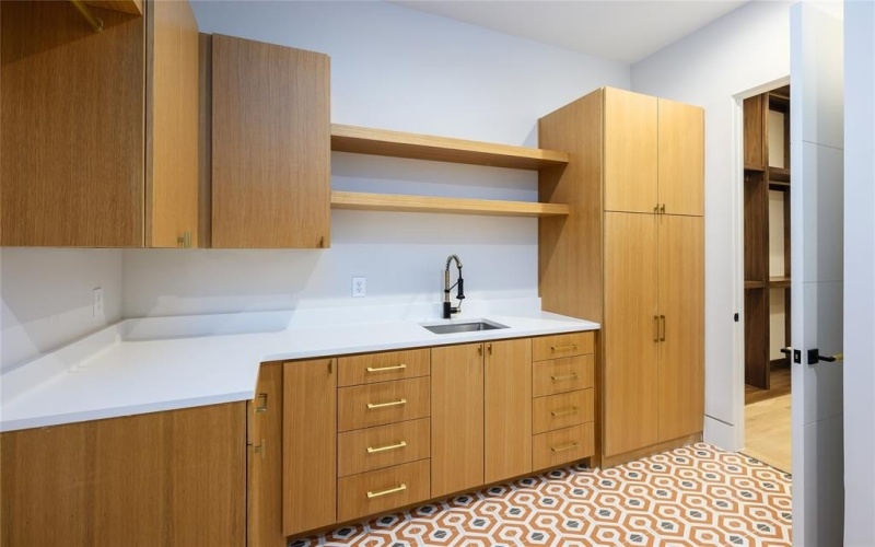 10142 Coppedge Lane, Dallas, TX 75229, 5 Bedrooms Bedrooms, ,6 BathroomsBathrooms,Residential,For Sale,10142 Coppedge Lane,0,21124751