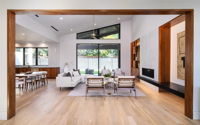 10142 Coppedge Lane, Dallas, TX 75229, 5 Bedrooms Bedrooms, ,6 BathroomsBathrooms,Residential,For Sale,10142 Coppedge Lane,0,21124751