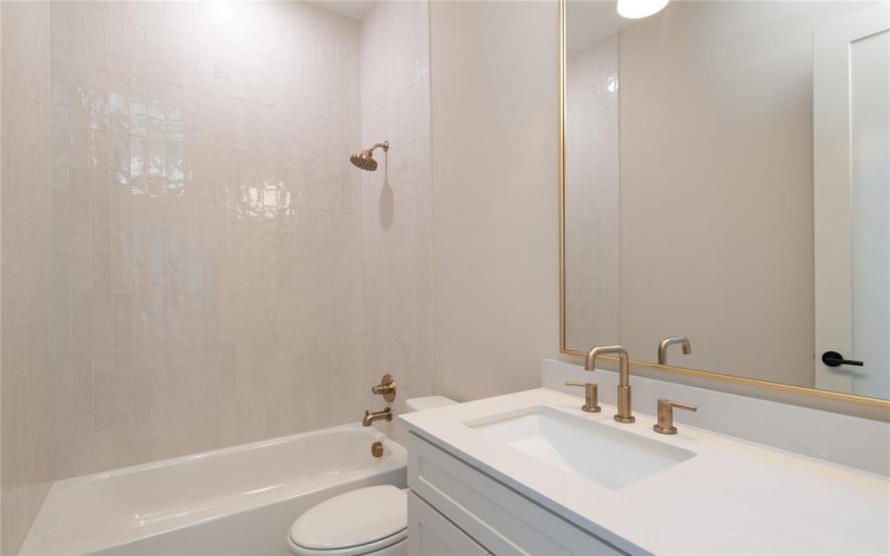 1809 Turtle Creek Lane, Gunter, TX 75058, 4 Bedrooms Bedrooms, ,5 BathroomsBathrooms,Residential,For Sale,1809 Turtle Creek Lane,0,21124783