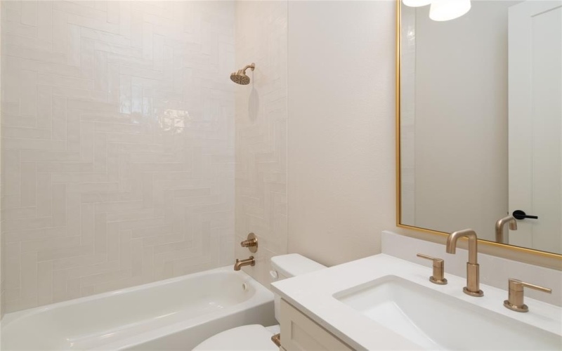 1809 Turtle Creek Lane, Gunter, TX 75058, 4 Bedrooms Bedrooms, ,5 BathroomsBathrooms,Residential,For Sale,1809 Turtle Creek Lane,0,21124783