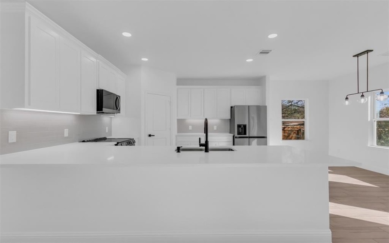 6210 Mesquite Tree Street, Alvarado, TX 76009, 3 Bedrooms Bedrooms, ,2 BathroomsBathrooms,Residential,For Sale,6210 Mesquite Tree Street,0,21124910