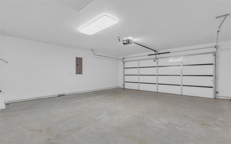 6210 Mesquite Tree Street, Alvarado, TX 76009, 3 Bedrooms Bedrooms, ,2 BathroomsBathrooms,Residential,For Sale,6210 Mesquite Tree Street,0,21124910