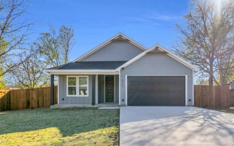 6210 Mesquite Tree Street, Alvarado, TX 76009, 3 Bedrooms Bedrooms, ,2 BathroomsBathrooms,Residential,For Sale,6210 Mesquite Tree Street,0,21124910