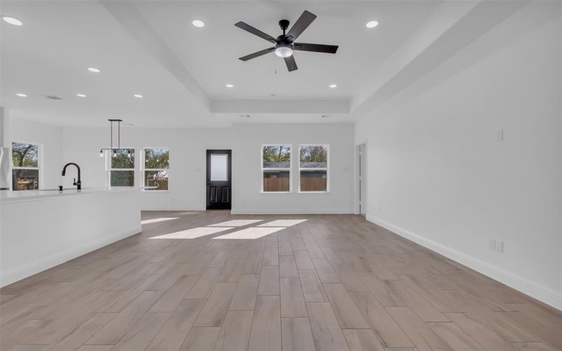 6210 Mesquite Tree Street, Alvarado, TX 76009, 3 Bedrooms Bedrooms, ,2 BathroomsBathrooms,Residential,For Sale,6210 Mesquite Tree Street,0,21124910