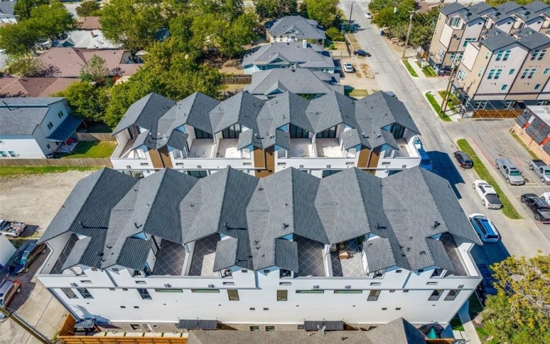 708 W 10th Street #101, Dallas, TX 75208, 3 Bedrooms Bedrooms, ,5 BathroomsBathrooms,Residential,For Sale,708 W 10th Street,0,21125175