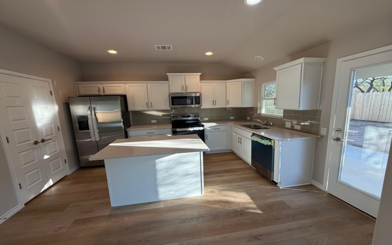 1231 Northcrest, Granite Shoals, TX 78654, 3 Bedrooms Bedrooms, ,2 BathroomsBathrooms,Residential,For Sale,1231 Northcrest,0,172992