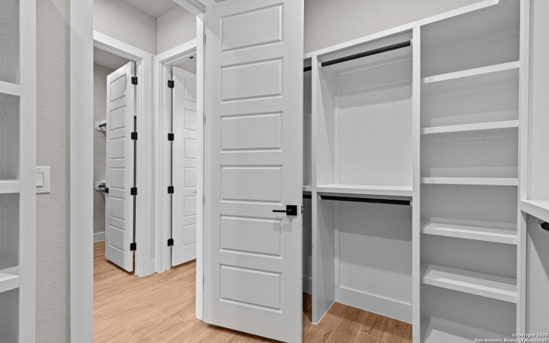 1202 Crazy Horse, San Antonio, TX 78260, 4 Bedrooms Bedrooms, ,3 BathroomsBathrooms,Residential,For Sale,1202 Crazy Horse,0,1850712