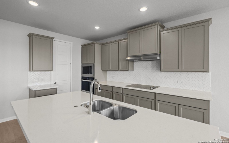 179 Katie Court, Castroville, TX 78009, 4 Habitaciones Habitaciones , ,3 BañosBaños,Residential,En Venta,179 Katie Court,0,1851058