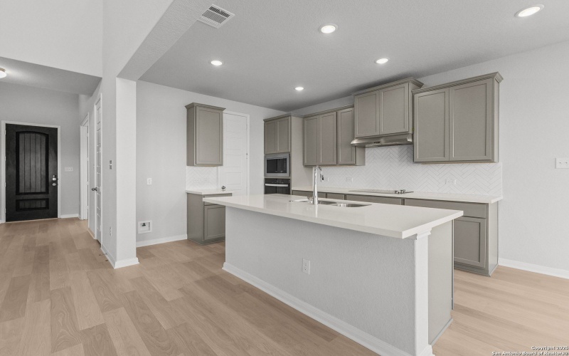 179 Katie Court, Castroville, TX 78009, 4 Habitaciones Habitaciones , ,3 BañosBaños,Residential,En Venta,179 Katie Court,0,1851058