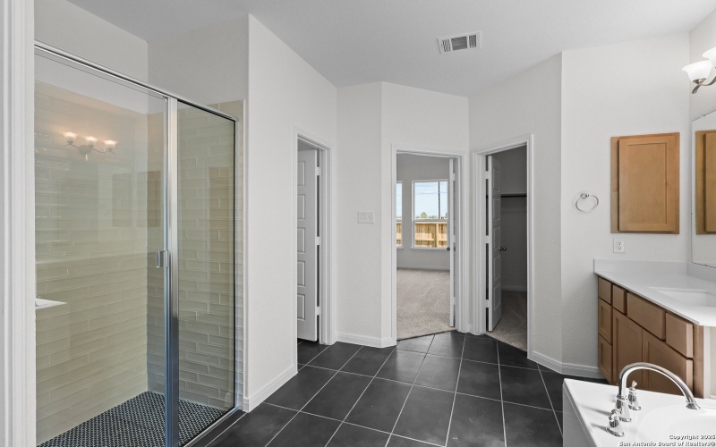 179 Annette Dr, Castroville, TX 78009, 4 Habitaciones Habitaciones , ,3 BañosBaños,Residential,En Venta,179 Annette Dr,0,1851060