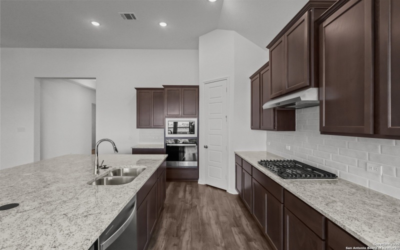 2907 Eagle Rise, San Antonio, TX 78245, 4 Bedrooms Bedrooms, ,3 BathroomsBathrooms,Residential,For Sale,2907 Eagle Rise,0,1859333