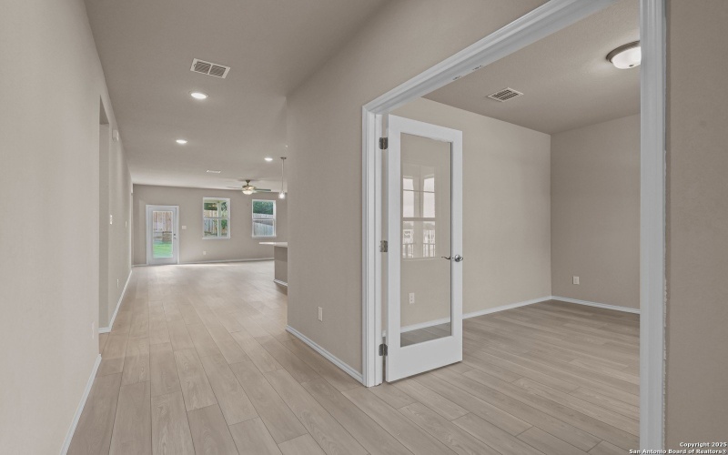 6602 LOWRIE BLOCK, San Antonio, TX 78239, 4 Habitaciones Habitaciones , ,3 BañosBaños,Residential,En Venta,6602 LOWRIE BLOCK,0,1862411