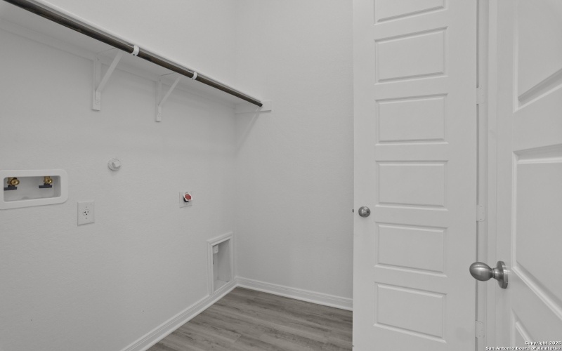 2852 Reeves Lane, Schertz, TX 78108, 4 Bedrooms Bedrooms, ,2 BathroomsBathrooms,Residential,For Sale,2852 Reeves Lane,0,1878026