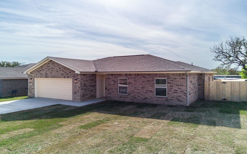 913 Blane Circle, Lampasas, TX 76550, 3 Bedrooms Bedrooms, ,2 BathroomsBathrooms,Residential,For Sale,913 Blane Circle,173036