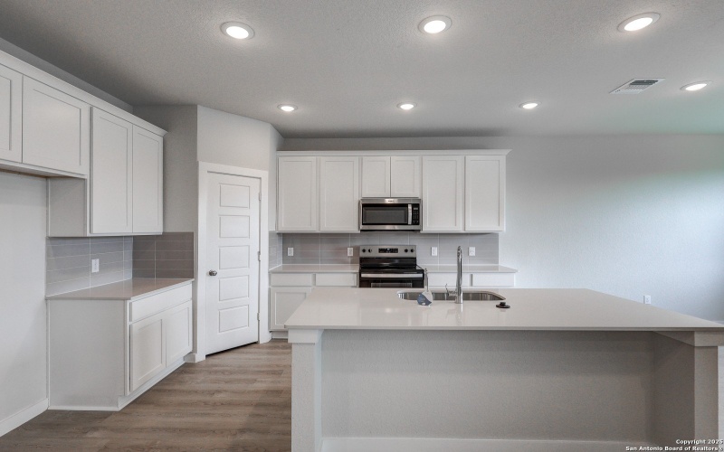 7848 COFFEE MILL, San Antonio, TX 78252, 3 Bedrooms Bedrooms, ,2 BathroomsBathrooms,Residential,For Sale,7848 COFFEE MILL,0,1865711