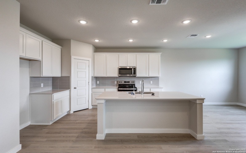 7848 COFFEE MILL, San Antonio, TX 78252, 3 Bedrooms Bedrooms, ,2 BathroomsBathrooms,Residential,For Sale,7848 COFFEE MILL,0,1865711