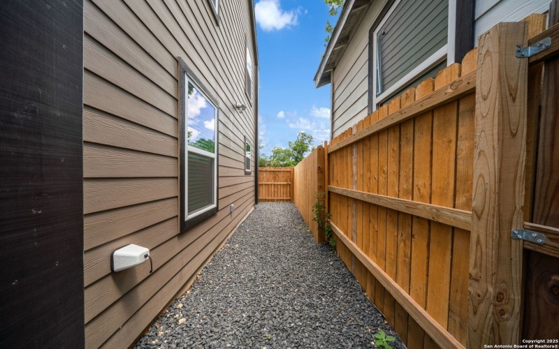 1102 S Gevers St, San Antonio, TX 78210, 3 Habitaciones Habitaciones , ,2 BañosBaños,Residential,En Venta,1102 S Gevers St,0,1865845