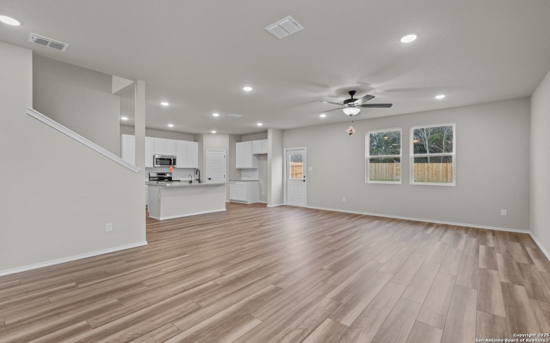 6610 Lowrie Block, San Antonio, TX 78239, 5 Habitaciones Habitaciones , ,3 BañosBaños,Residential,En Venta,6610 Lowrie Block,0,1868198