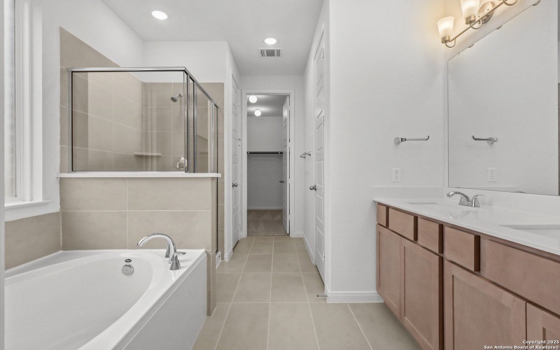 409 Foxtail Canyon, Cibolo, TX 78108, 5 Bedrooms Bedrooms, ,3 BathroomsBathrooms,Residential,For Sale,409 Foxtail Canyon,0,1868398