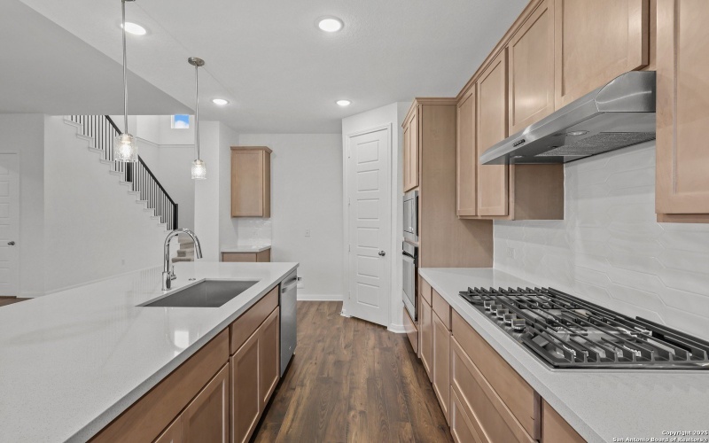 409 Foxtail Canyon, Cibolo, TX 78108, 5 Bedrooms Bedrooms, ,3 BathroomsBathrooms,Residential,For Sale,409 Foxtail Canyon,0,1868398