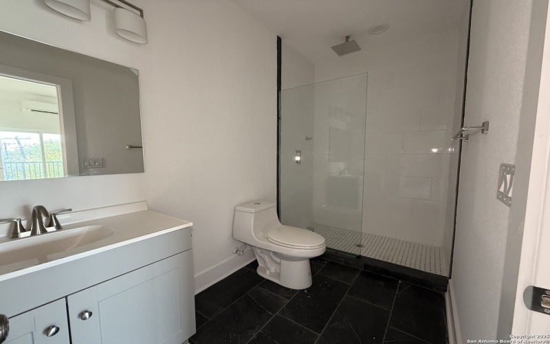 715 Ogden unit: 104 #104, San Antonio, TX 78212, 3 Habitaciones Habitaciones , ,3 BañosBaños,Residential,En Venta,715 Ogden unit: 104,0,1872347