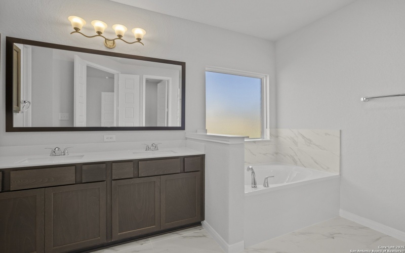 2515 Sueno Point, San Antonio, TX 78245, 4 Bedrooms Bedrooms, ,3 BathroomsBathrooms,Residential,For Sale,2515 Sueno Point,0,1872575